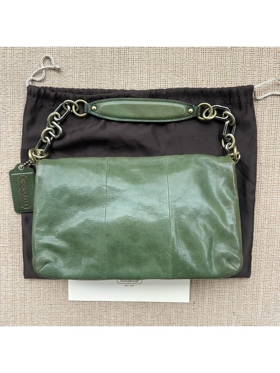 Coach Green Leather Shoulder Bag with Gold Turnlock